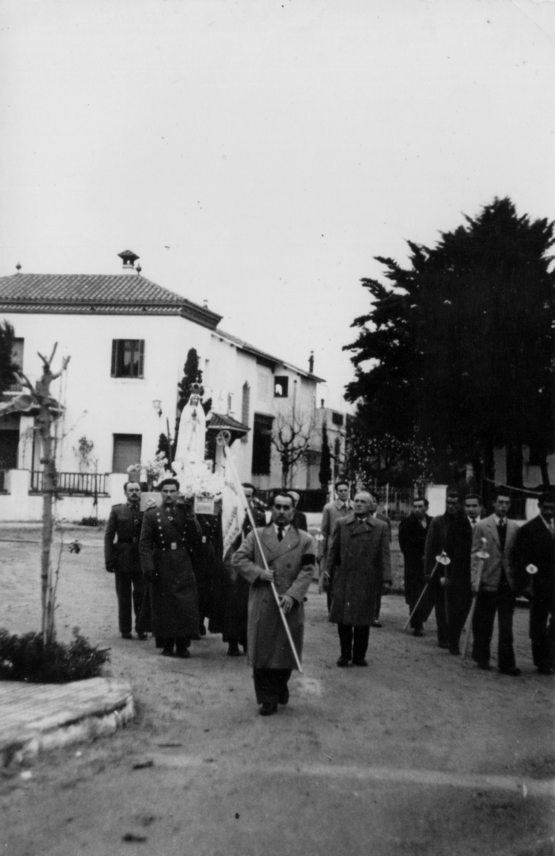 Processó amb la Verge de Fàtima l'any 1952 a la Plaça Mn. Muntanyola.
