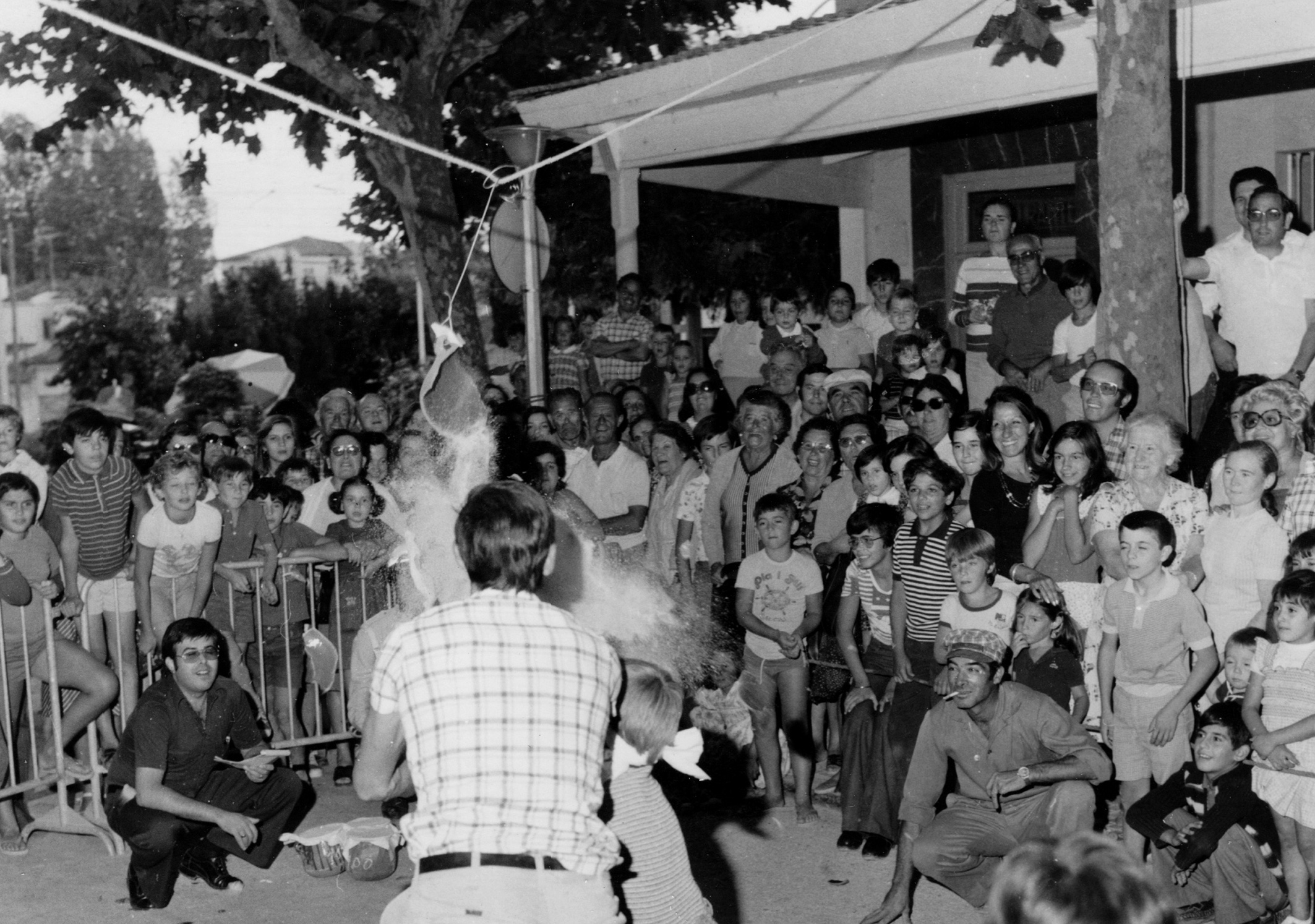 Trencar l'olla al Casal de Salou 1